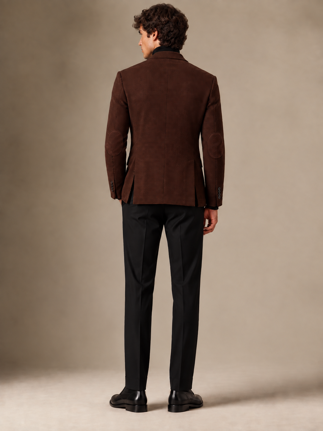 The Vellor Cognac Brown Chenille w/Checkered Sleeves